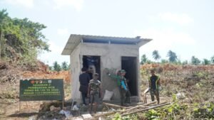 Semangat Gotong Royong Warnai Pembangunan MCK Masjid di Desa Polewali